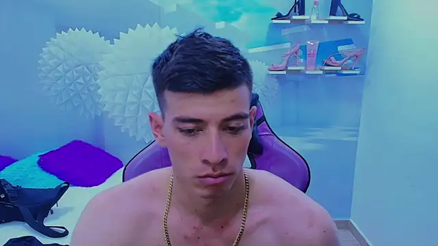 Snapshot of DEIBY_BABY chatting on 11/16/25, 05:29 DEIBY BABY online show from 11/16/25, 05:29