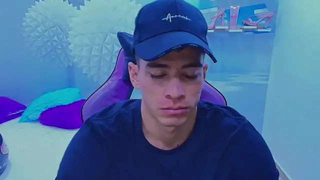 Snapshot of DEIBY_BABY chatting on 11/19/25, 07:47 DEIBY BABY online show from 11/19/25, 07:47