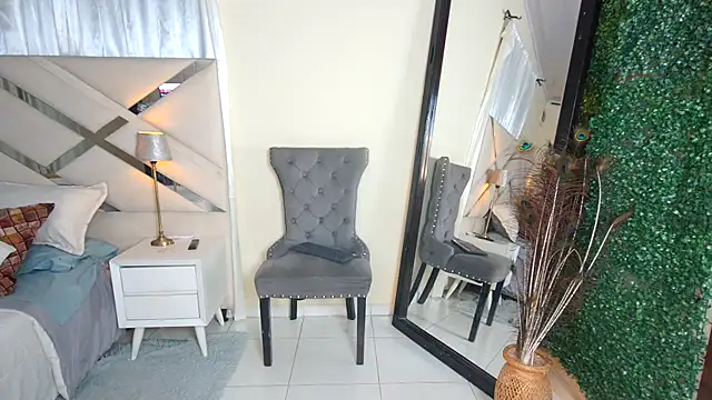 Selena G69 online show from 11/28/25, 10:34