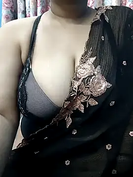 Sexybomb33 online show from 02/08/25, 07:59