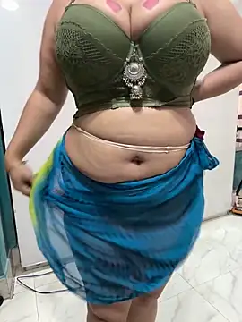 Sexybomb33 online show from 10/24/25, 08:22