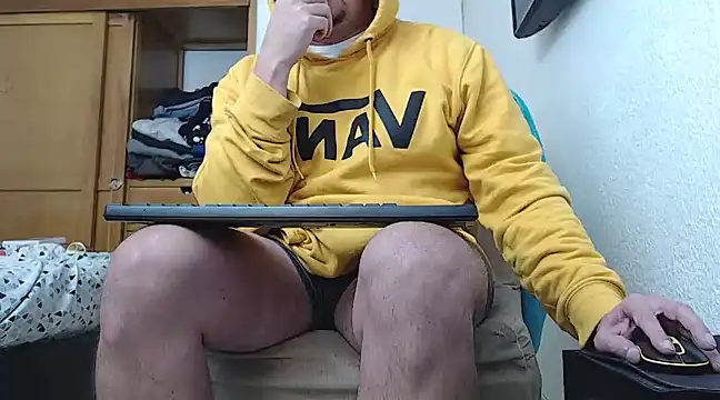 Snapshot of tattoodark_25 chatting on 03/22/25, 09:10 tattoodark 25 online show from 03/22/25, 09:10