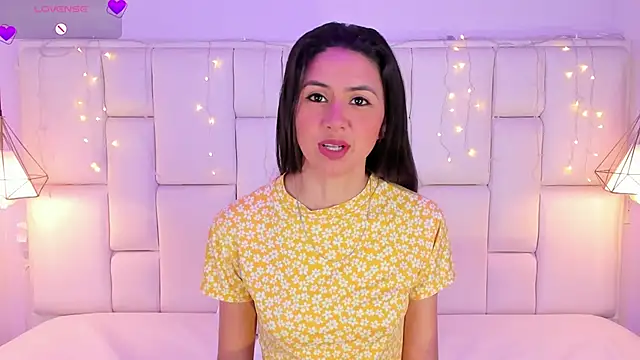 SarahSophia  online show from 02/01/25, 11:21