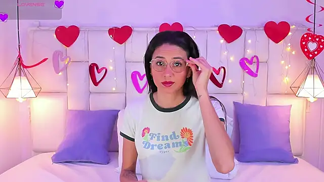 SarahSophia  online show from 02/20/25, 11:31