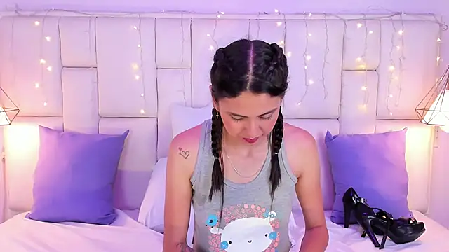 SarahSophia  online show from 03/14/25, 05:46