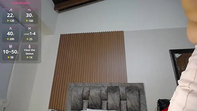 Snapshot of victoria__milf_ chatting on 03/08/25, 04:28 victoria milf online show from 03/08/25, 04:28