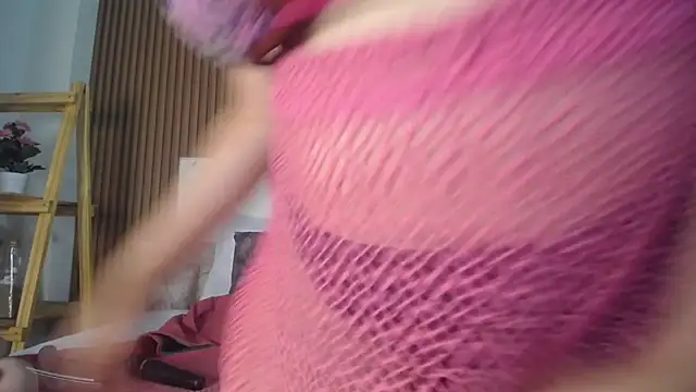 Snapshot of victoria__milf_ chatting on 03/20/25, 09:56 victoria milf online show from 03/20/25, 09:56