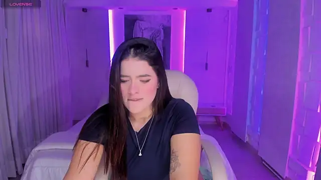 nathalie rivers online show from 11/05/25, 11:21