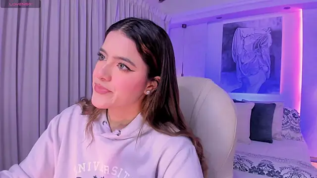 Snapshot of nathalie_rivers chatting on 02/10/26, 11:14 nathalie rivers online show from 02/10/26, 11:14