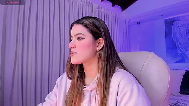 Snapshot of nathalie_rivers chatting on 02/12/26, 11:16 nathalie rivers online show from 02/12/26, 11:16