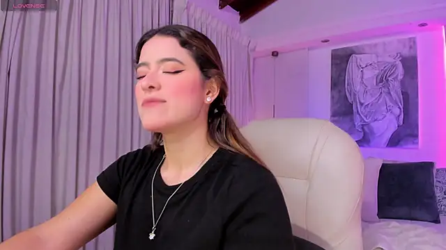 Snapshot of nathalie_rivers chatting on 02/21/26, 11:22 nathalie rivers online show from 02/21/26, 11:22