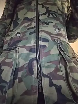 LissaThompsom online show from 10/27/25, 01:15