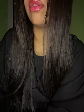 Snapshot of Mayacrayzi chatting on 03/28/26, 09:31 Mayacrayzi online show from 03/28/26, 09:31