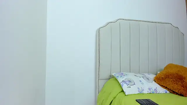 Hanna86 online show from 02/07/25, 10:52