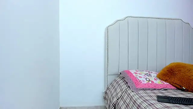 Hanna86 online show from 02/10/25, 12:41