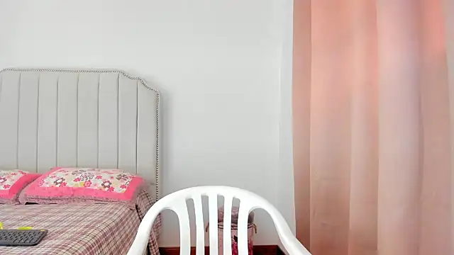 Hanna86 online show from 01/12/26, 05:18