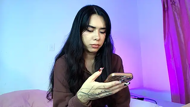 Snapshot of AmyOlimpo chatting on 04/22/26, 11:17 AmyOlimpo online show from 04/22/26, 11:17