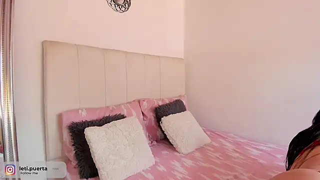 Snapshot of leticiapuerta9 chatting on 02/20/25, 08:47 leticiapuerta9 online show from 02/20/25, 08:47