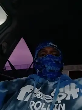 Snapshot of Annonymous607 chatting on 11/17/25, 12:27 Annonymous607 online show from 11/17/25, 12:27