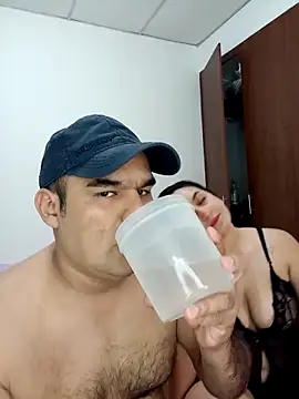 Snapshot of Angeelus2 chatting on 09/26/25, 05:39 Angeelus2 online show from 09/26/25, 05:39