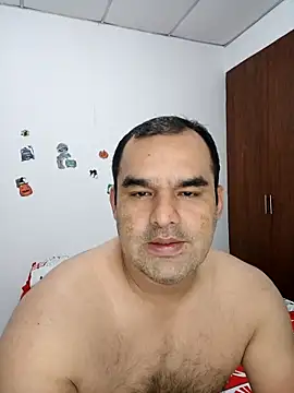 Snapshot of Angeelus2 chatting on 11/30/25, 04:44 Angeelus2 online show from 11/30/25, 04:44