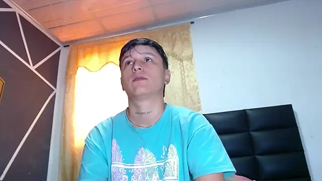 Snapshot of Tamarahryan chatting on 02/12/25, 01:48 Tamarahryan online show from 02/12/25, 01:48