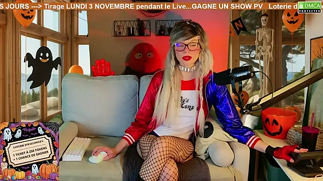 Snapshot of Kittychatte chatting on 11/01/25, 02:19 Kittychatte online show from 11/01/25, 02:19