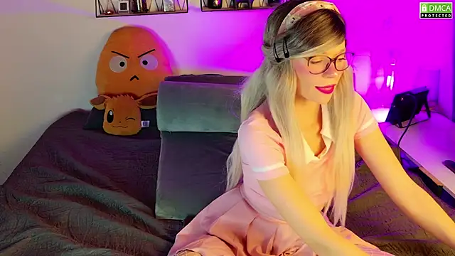 Snapshot of Kittychatte chatting on 11/24/25, 09:25 Kittychatte online show from 11/24/25, 09:25