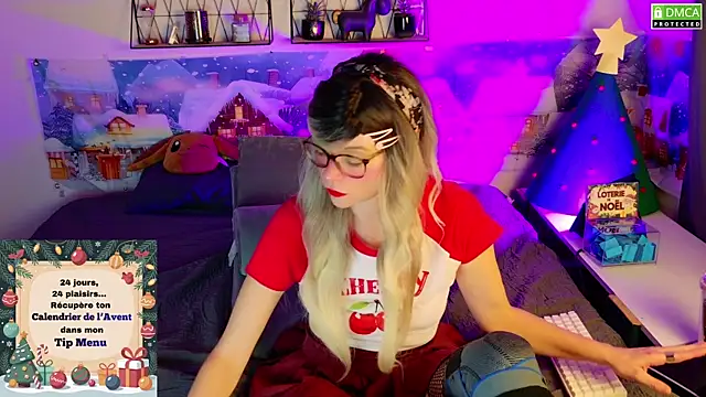 Snapshot of Kittychatte chatting on 12/18/25, 09:10 Kittychatte online show from 12/18/25, 09:10