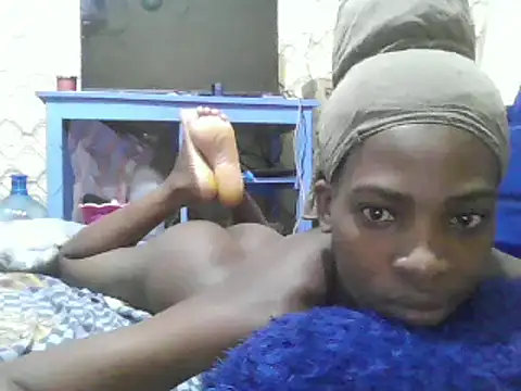 pretty-lolo online show from 01/31/25, 03:09