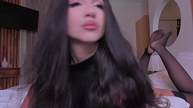 Snapshot of Your_Girl69XXX chatting on 02/21/25, 05:24 Your Girl69XXX online show from 02/21/25, 05:24