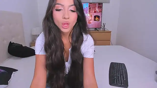 Snapshot of Your_Girl69XXX chatting on 09/25/25, 08:34 Your Girl69XXX online show from 09/25/25, 08:34