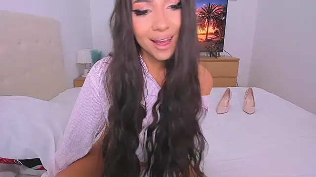 Snapshot of Your_Girl69XXX chatting on 10/05/25, 11:24 Your Girl69XXX online show from 10/05/25, 11:24