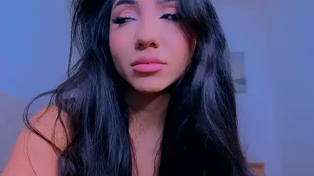 Your Girl69XXX online show from 05/25/26, 11:00