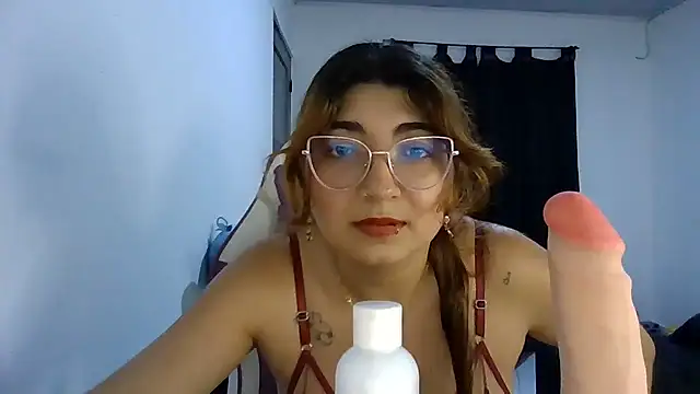 esteni online show from 06/04/26, 03:12