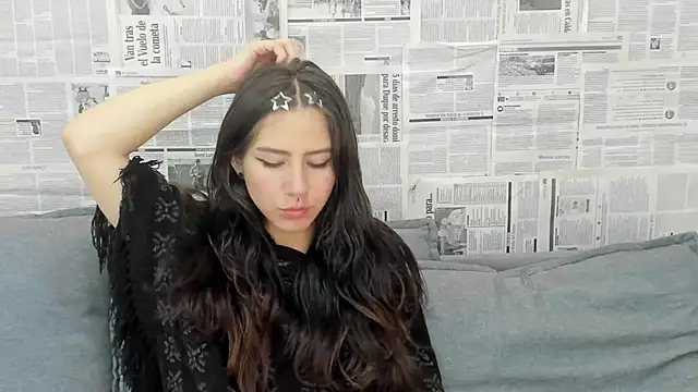 Mhelanny2 online show from 12/22/24, 04:48