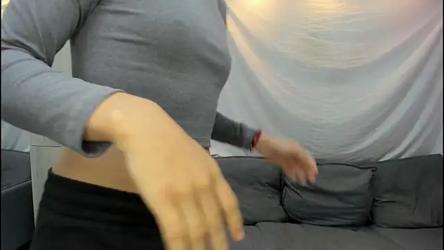 Mhelanny2 online show from 01/19/26, 12:42