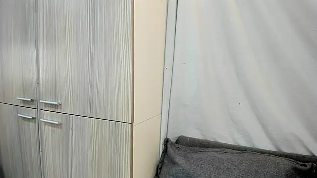 Mhelanny2 online show from 04/05/26, 09:17