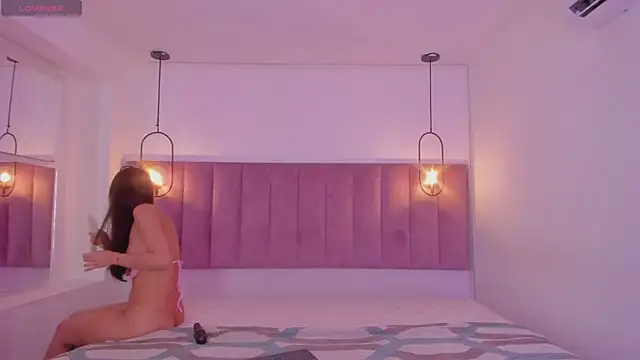 luisah  online show from 02/08/25, 02:47