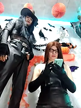 Snapshot of latintransbigcum chatting on 10/30/25, 03:35 latintransbigcum online show from 10/30/25, 03:35