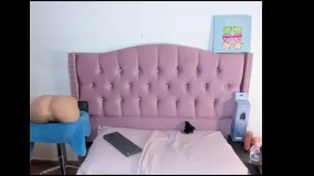 StefanyMiler online show from 11/12/25, 05:35