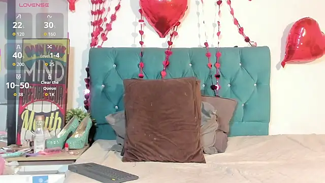 StefanyMiler online show from 04/06/26, 04:52