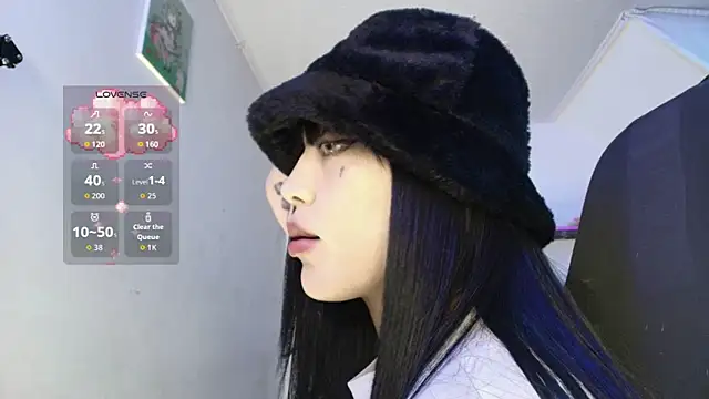 Snapshot of Persia_09 chatting on 06/14/26, 10:06 Persia 09 online show from 06/14/26, 10:06