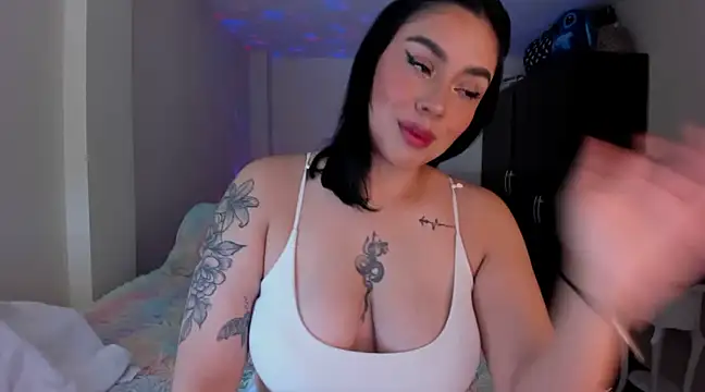 Snapshot of rosalie_lust chatting on 02/13/25, 03:18 rosalie lust online show from 02/13/25, 03:18