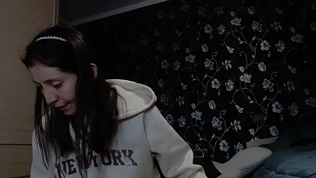 Sophi Cute online show from 12/20/25, 01:40