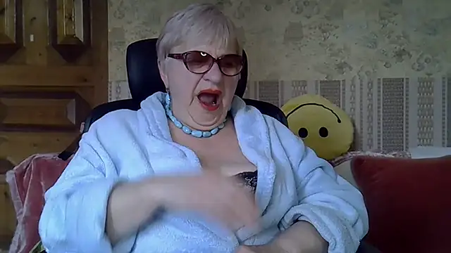 Snapshot of SweetCherry27 chatting on 05/01/26, 04:11 SweetCherry27 online show from 05/01/26, 04:11