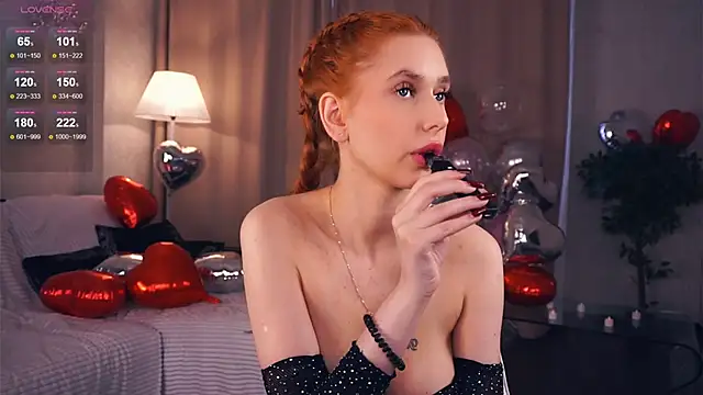 Snapshot of SofyBruno chatting on 02/12/25, 11:40 SofyBruno online show from 02/12/25, 11:40