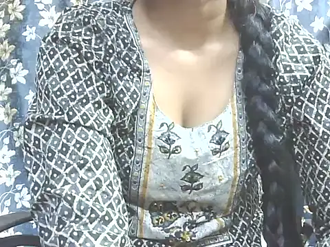 Supriya201 online show from 04/28/26, 03:50
