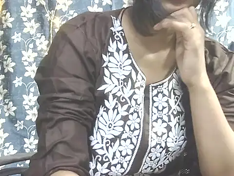 Supriya201 online show from 06/01/26, 02:52