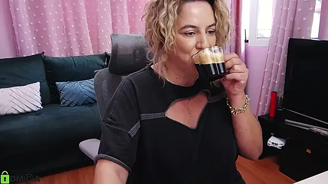 CarrieLoveX online show from 09/22/25, 05:20